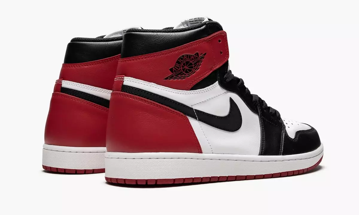 Air Jordan 1 High OG Black Toe