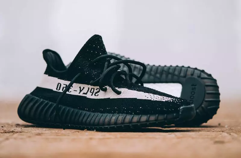 adidas Yeezy Boost 350 V2 Core Blanco Negro