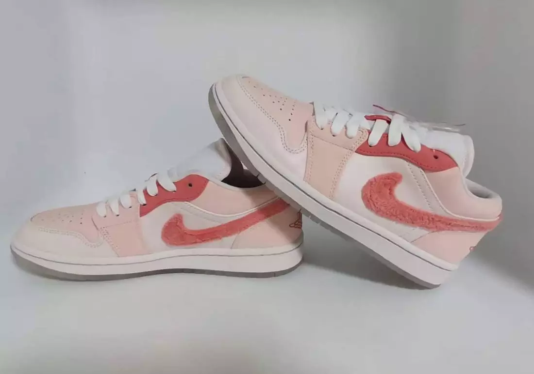 Data lansării Air Jordan 1 Low Mighty Swooshes