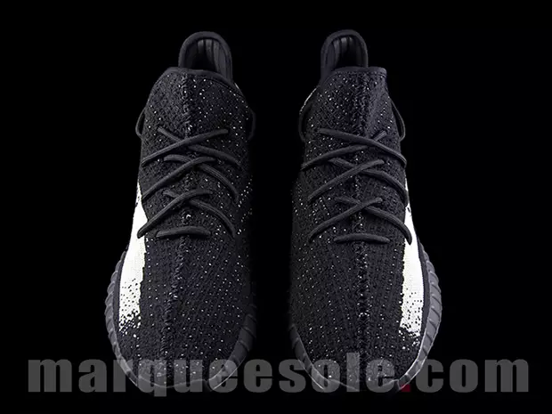 adidas Yeezy Treisiú 350 V2 Dubh