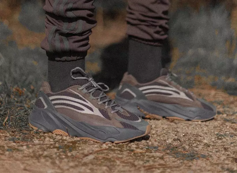 سعر تاريخ إصدار أديداس Yeezy Boost 700 V2 Geode