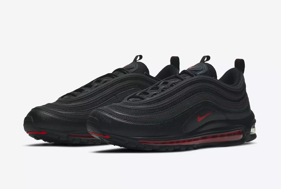 En svart/rød Nike Air Max 97 med reflekterende overdel