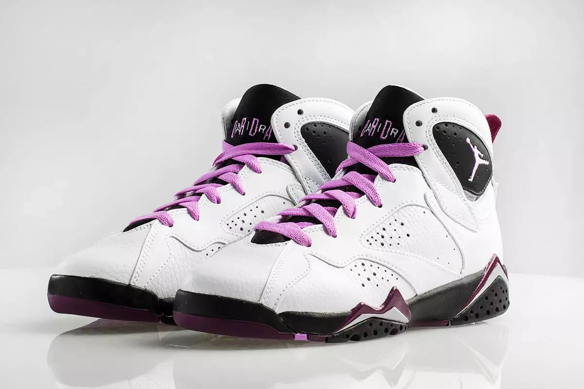 Air Jordan 7 Retro Fuchsia Glow