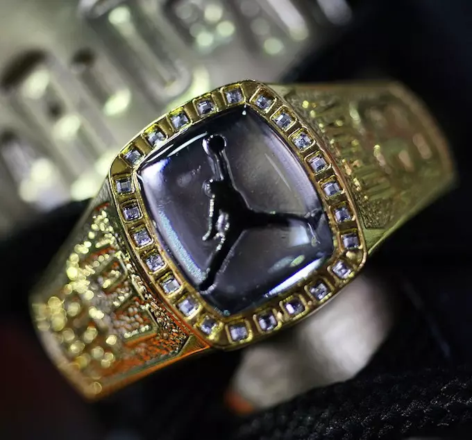 Air Jordan Cigar Champagne Ring Lace Locks