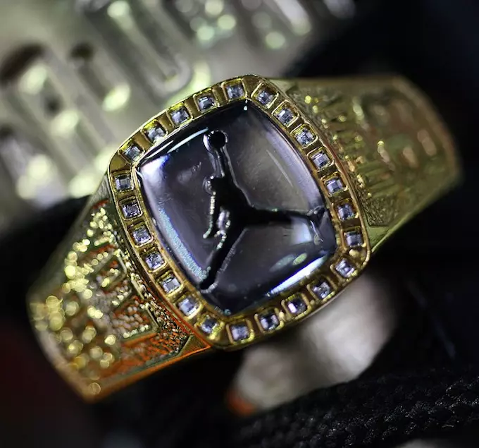 Air Jordan Cigar Champagne Ring Lace Locks