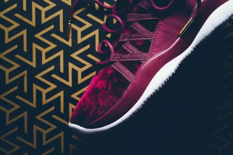 Jordan Deca Fly Velvet Night Maroon