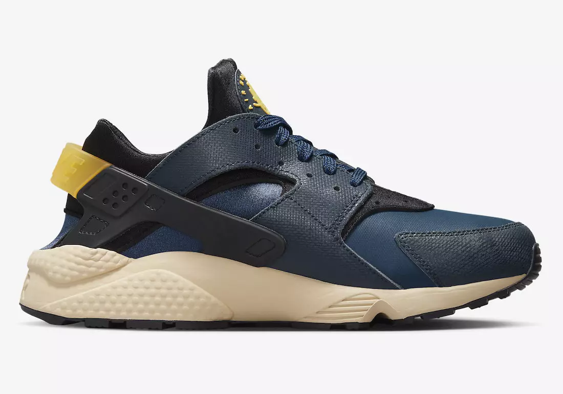 Nike Air Huarache DZ4852-001 Data di rilascio