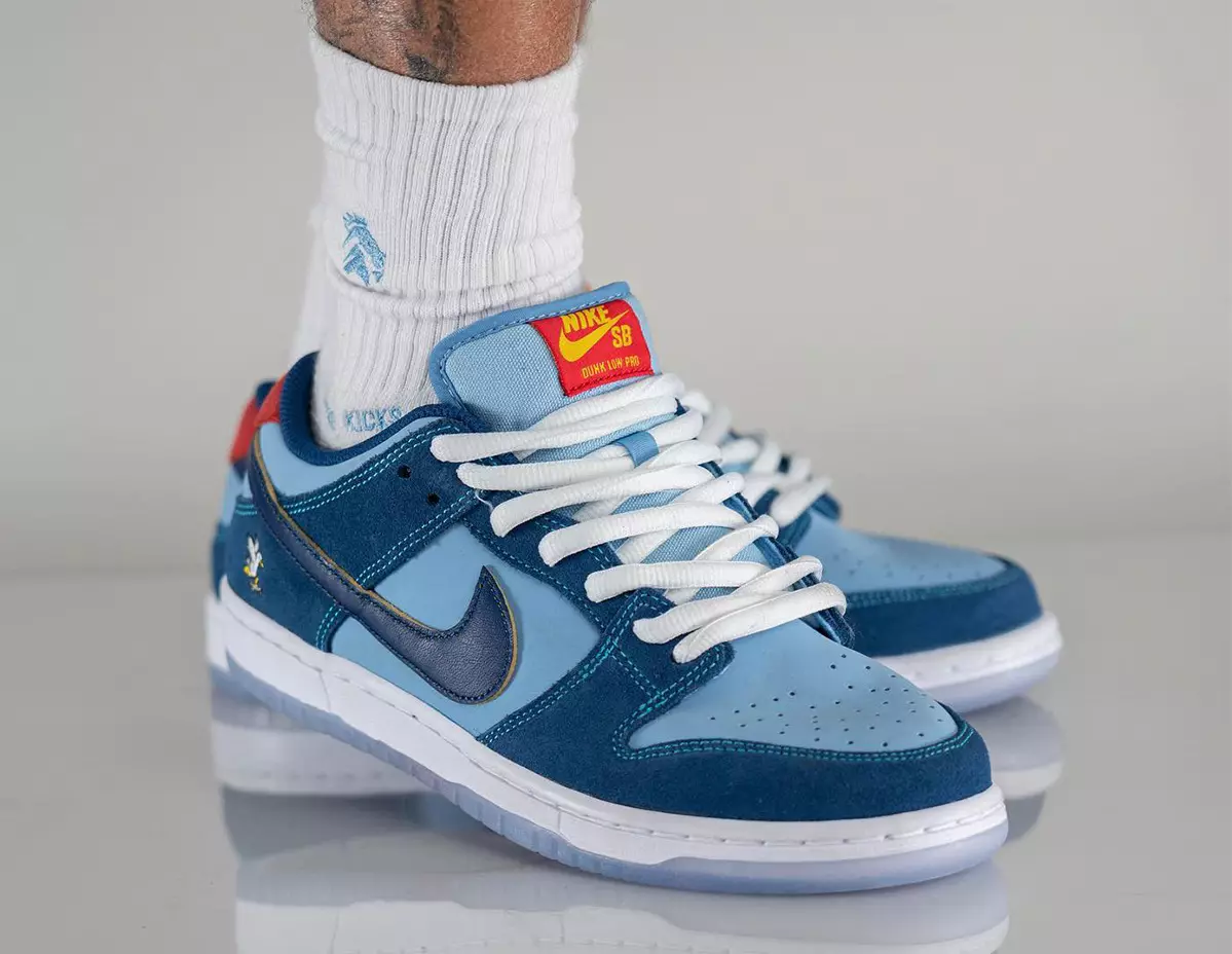 Kwa nini Inasikitisha Sana Nike SB Dunk Low DX5549-400 Tarehe ya Kutolewa Miguu