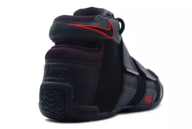 nike-zoom-lebron-20-5-5-honq-konq-2