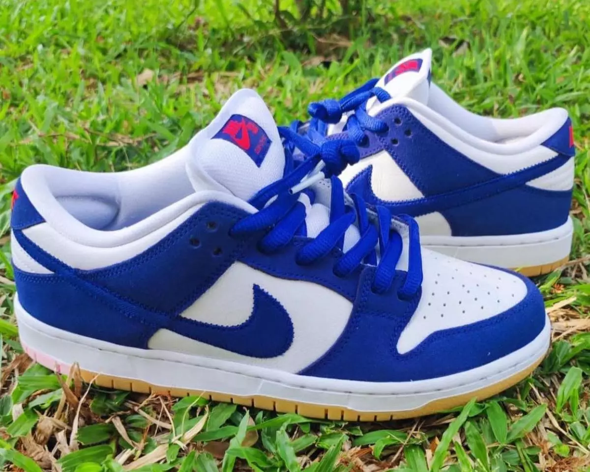 Nike SB Dunk Low Los Angeles Dodgers DO9395-400 Датум на објавување