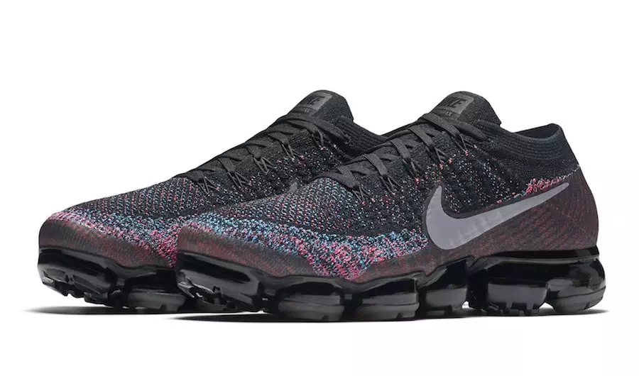 Nike Air VaporMax musta vaaleanpunainen sininen monivärinen