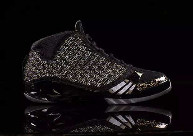 „Air Jordan XX3 Trophy Room“ juodas auksas