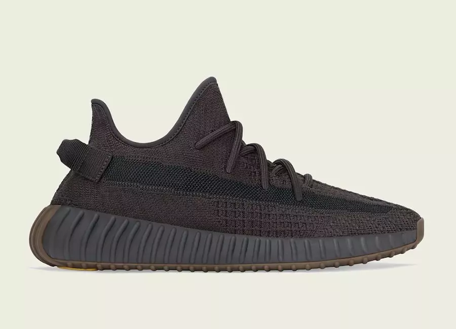 الصور الرسمية لساعة adidas Yeezy Boost 350 V2 "Cinder"