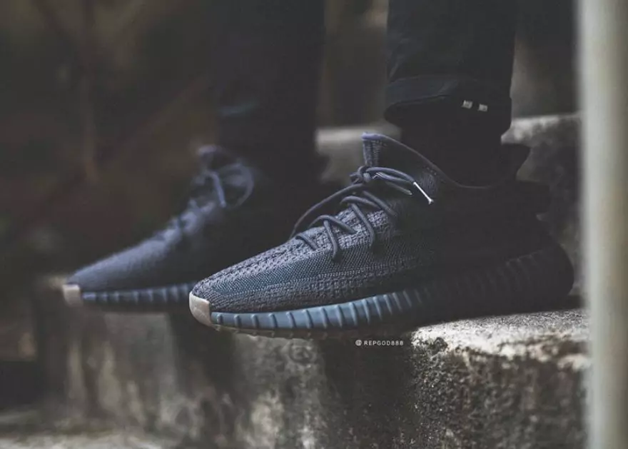 adidas Yeezy Boost 350 V2 Cinder FY2903 Data de llançament On-Feet