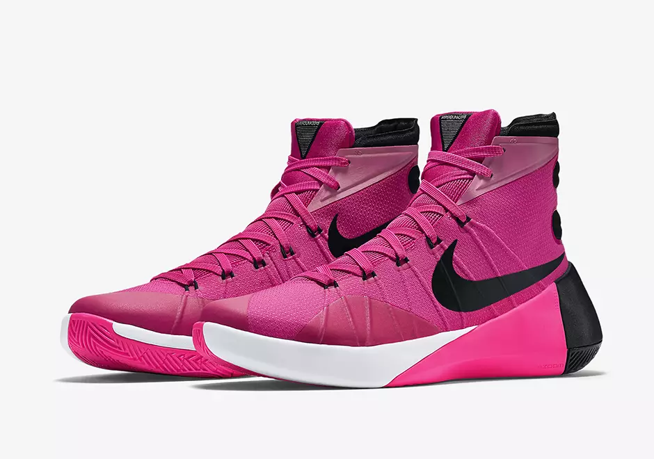 Denken Sie an den rosa Nike Hyperdunk 2015