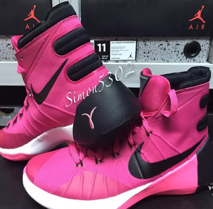 Nike Hyperdunk 2015 Feasacht Think Pink Cíche ar Ailse