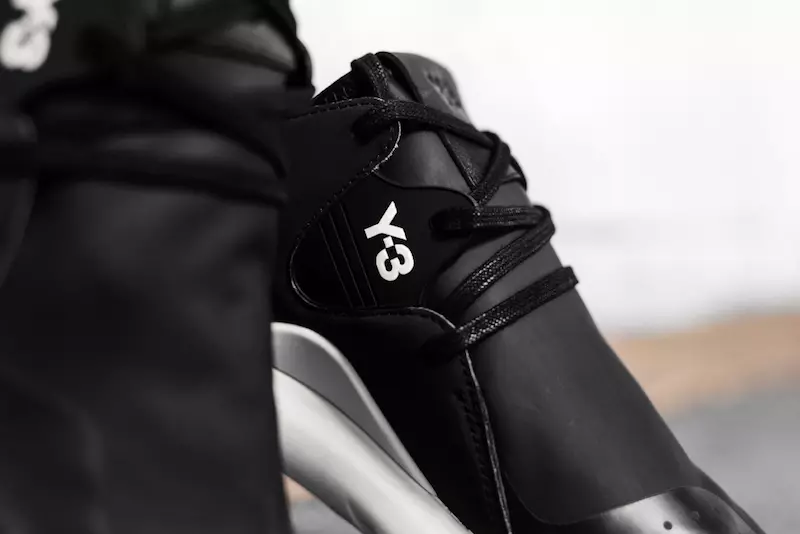 Y-3 QR Run Black White