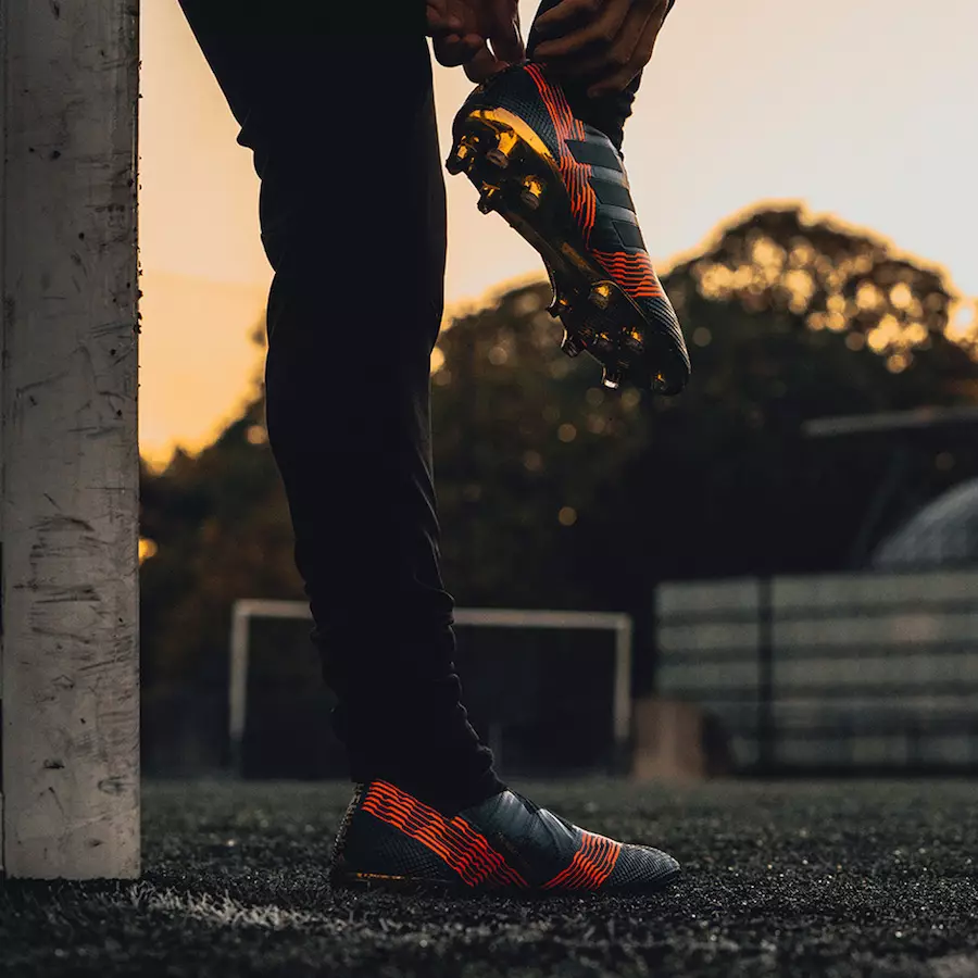 Adidas Soccer Skystalker Collection Preto Vermelho Dourado