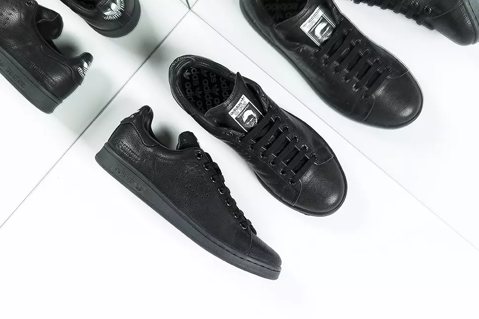 Raf Simons x adidas Stan Smith