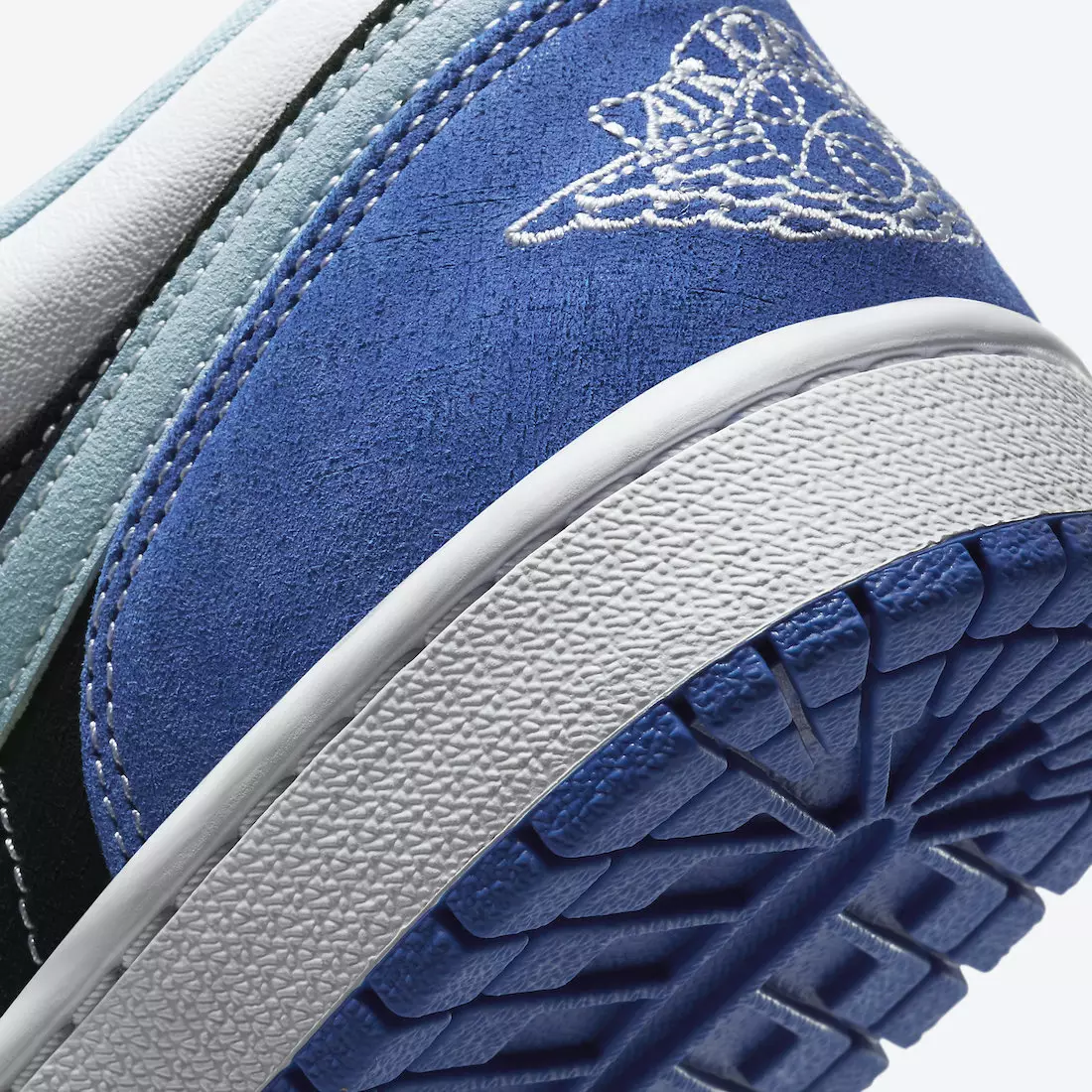 Air Jordan 1 Íseal DH0206-400 Dáta Eisiúna