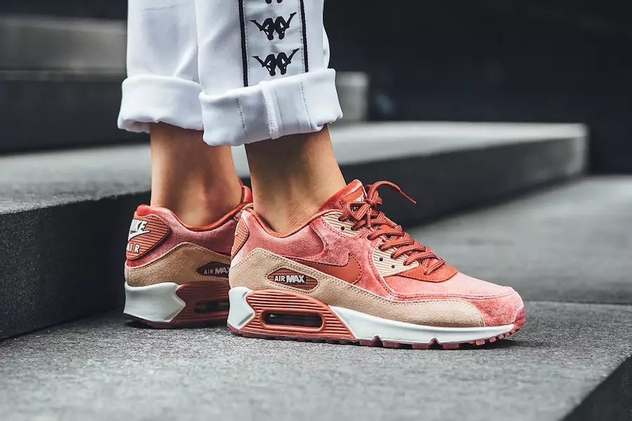 Nike WMNS Air Max 90 LX Staubiger Pfirsich