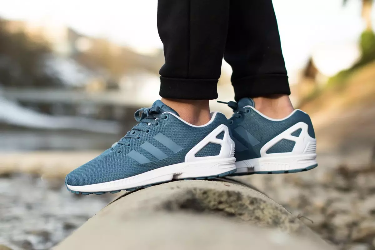 adidas ZX Flux "סטאָנעוואַש בלוי"