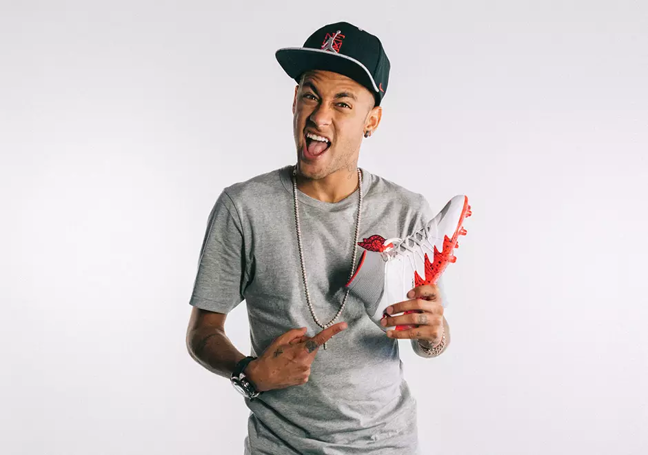 Koleksi Jordan Neymar Fire Red