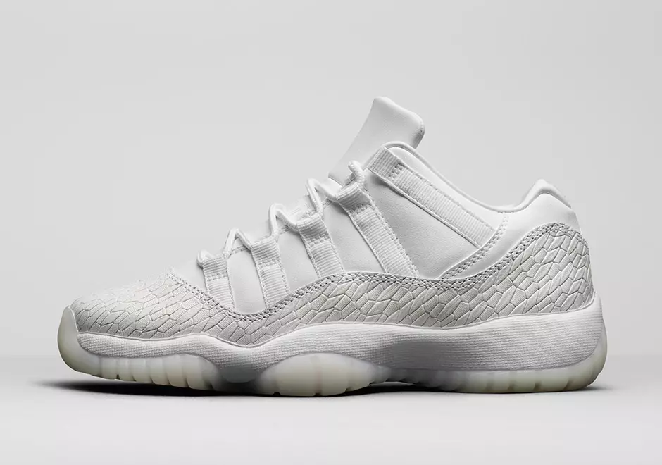 Air Jordan 11 Low Heiress 897331-100