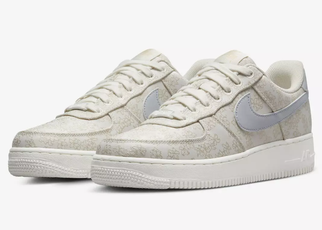 Nike Air Force 1 Low Flower DR6402-900 Датум на издавање