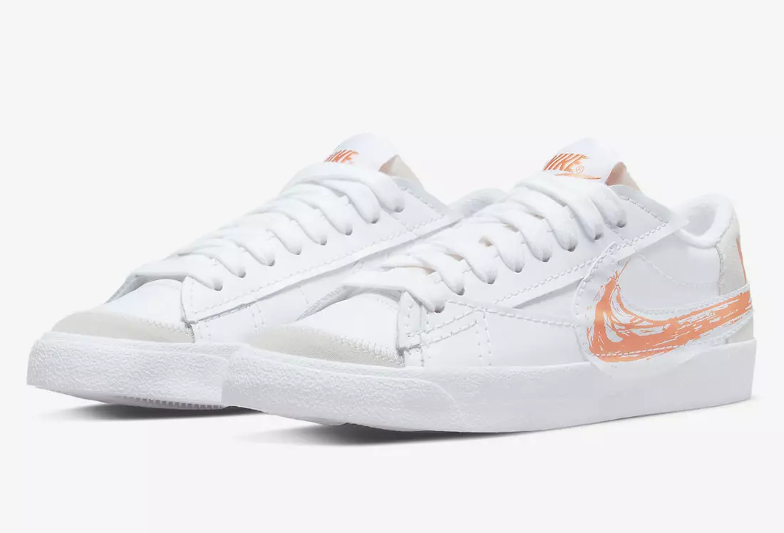 Санаи нашри Nike Blazer Low Jumbo Scribble Swoosh DX2648-100