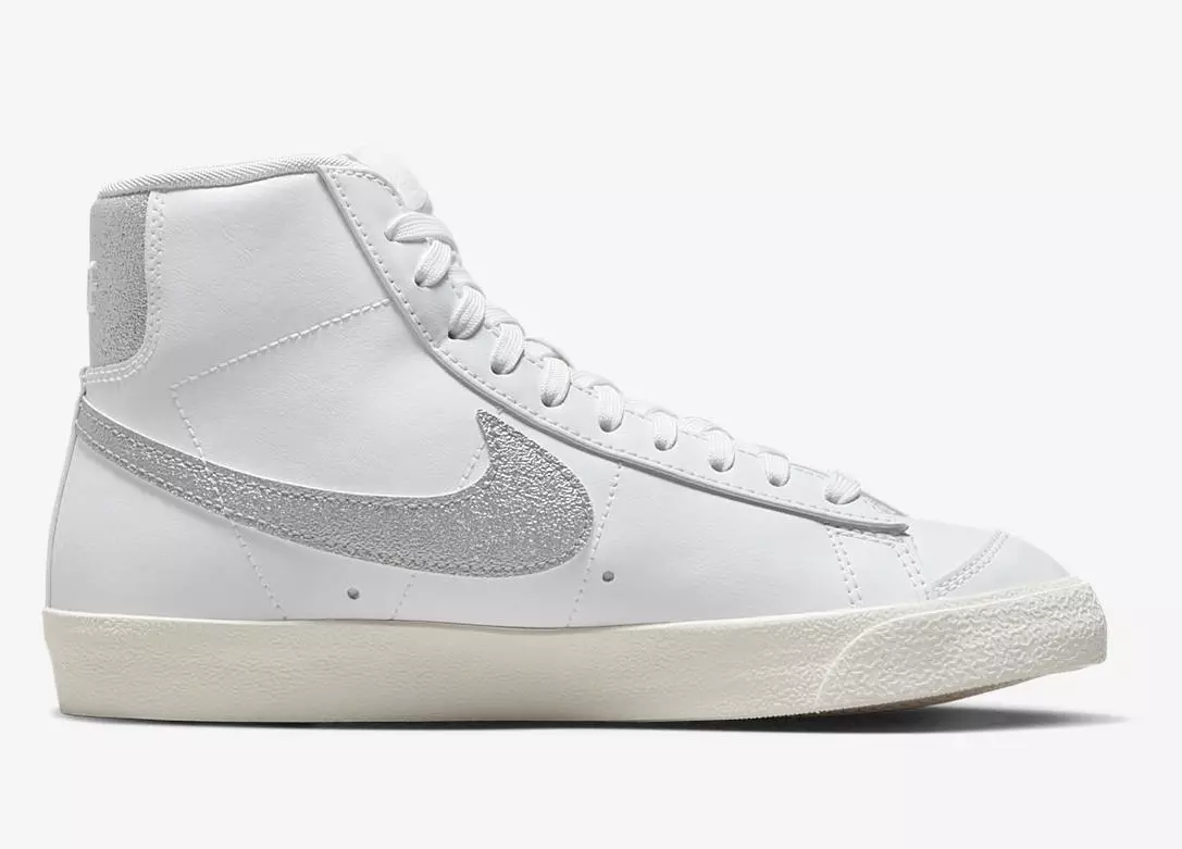 Date de sortie de la Nike Blazer Mid Blanche Argent métallique DQ7574-100