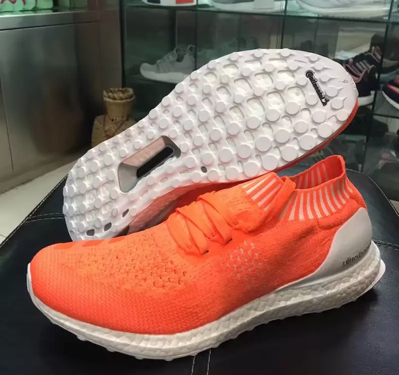 Шербети норанҷӣ adidas Ultra Boost Uncaged Намунаи