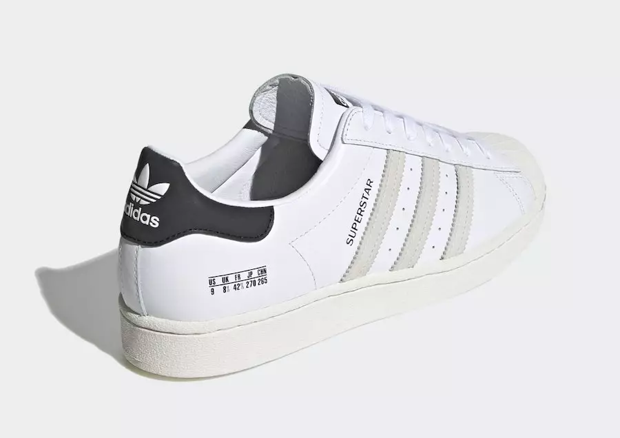 adidas Superstarju doda oznake velikosti