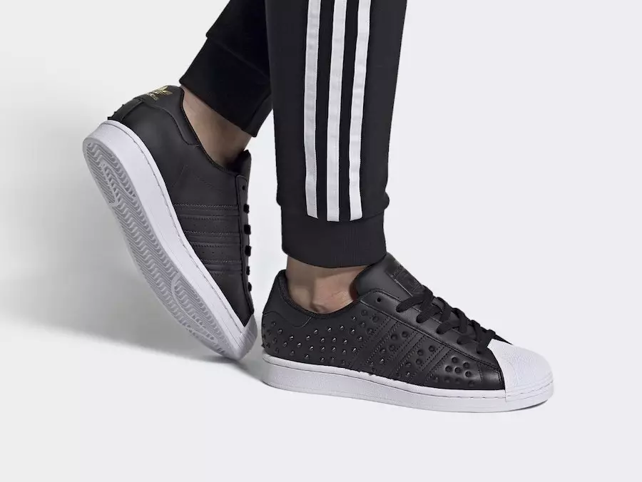 adidas Superstar Studded FV3398 худалдаанд гарсан огноо