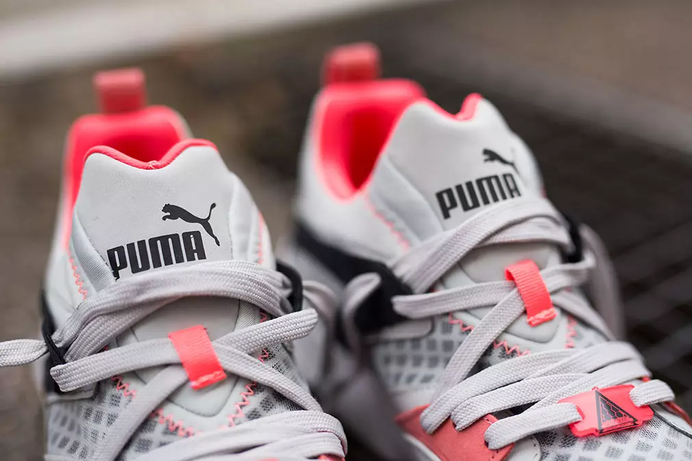 puma-blaze-of-glory-abu-abu-hitam-merah muda-4