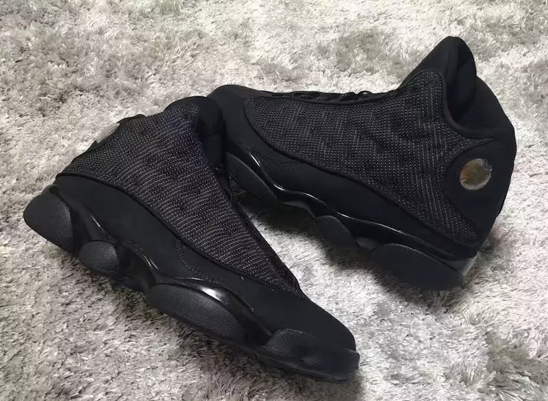 تاريخ إصدار Air Jordan 13 Black Cat Black Panther