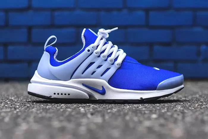 Nike Air Presto'yu Piyasaya Sürüyor