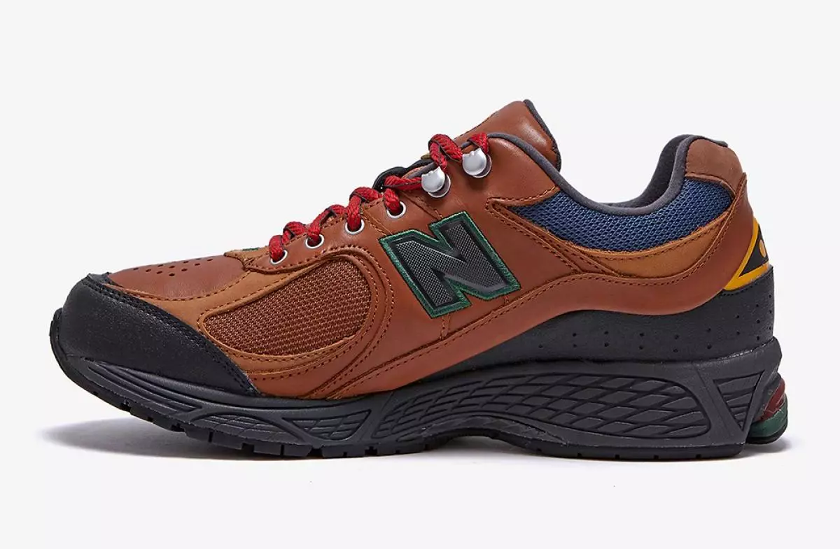 New Balance 2002R Brown M2002RWM Julkaisupäivä