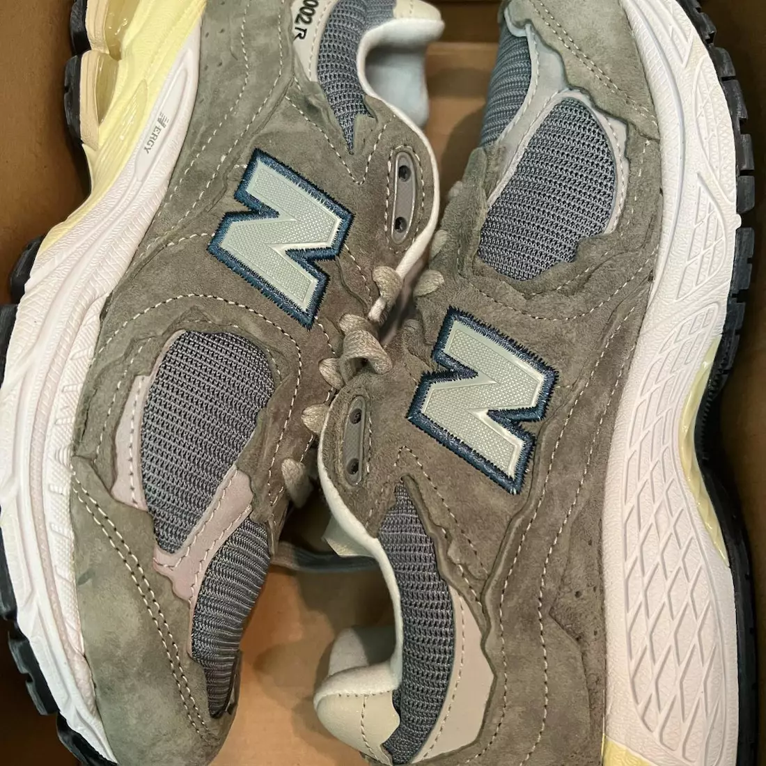 Pek Perlindungan New Balance 2002R Refined Future 2022 Tarikh Keluaran