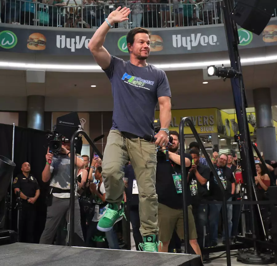 Mark Wahlberg Air Jordan 4 Wahlburger