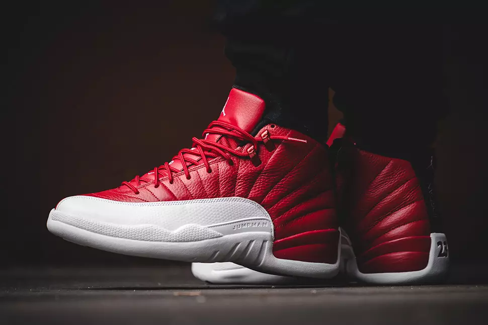 Air Jordan 12 Gym Červená Alternatíva Biela Čierna