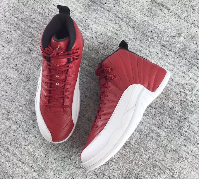 Kuntosali Red White Air Jordan 12 2016