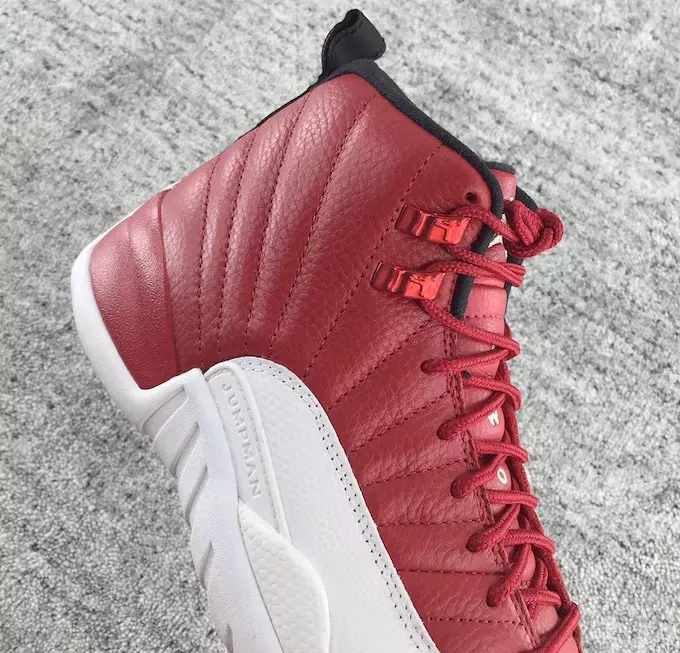 Edzőterem Red White Air Jordan 12, 2016