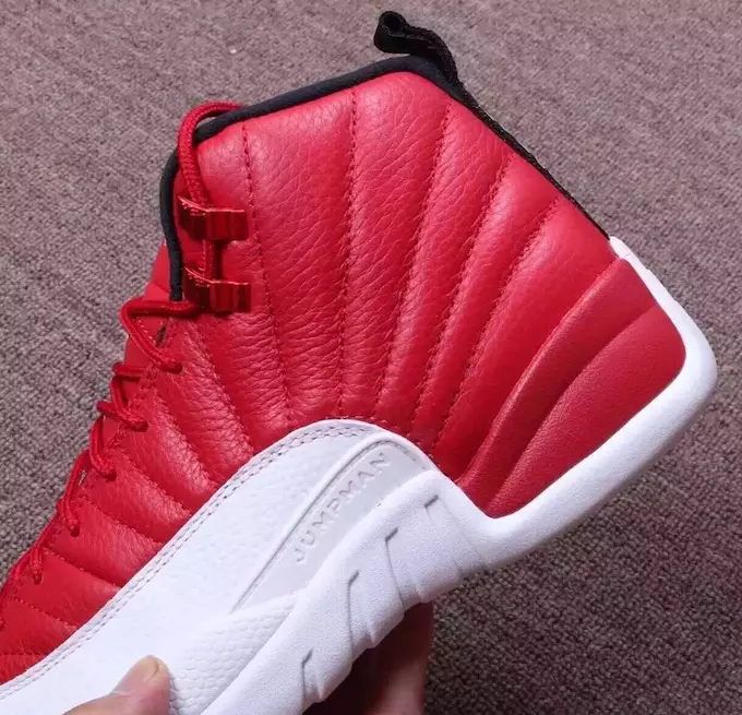 Спортивный зал Красный Белый Air Jordan 12 2016