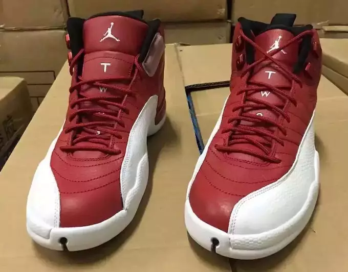 Tarehe ya Kutolewa ya Air Jordan 12 Nyekundu Nyeusi