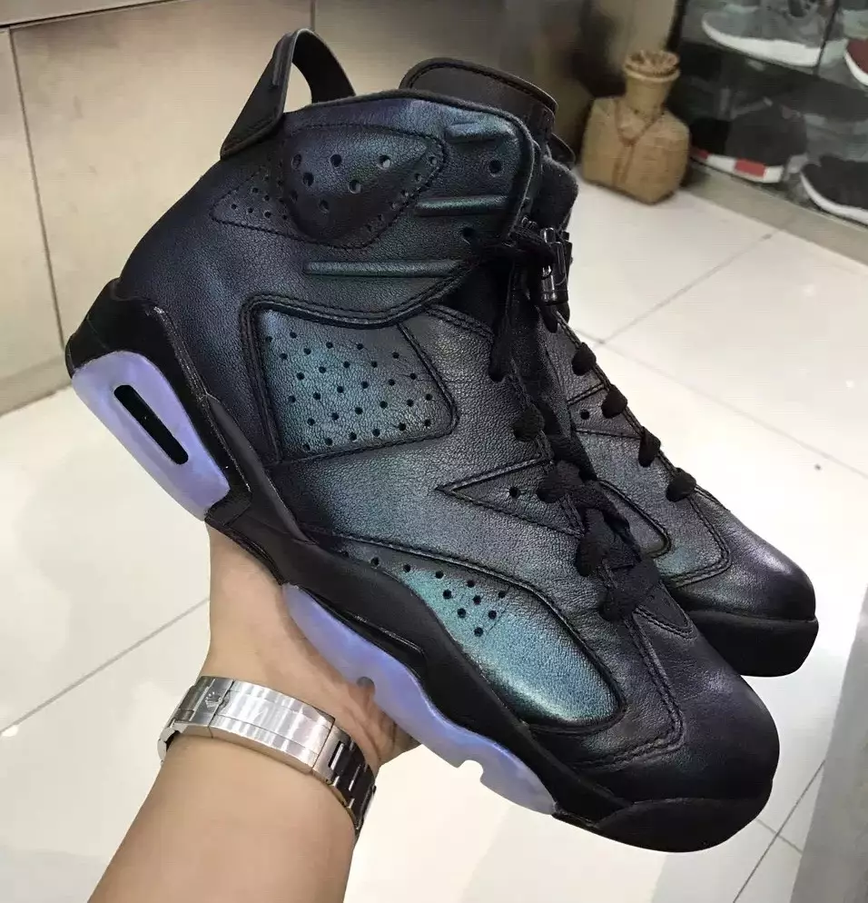 Jordan 6 tắc kè hoa