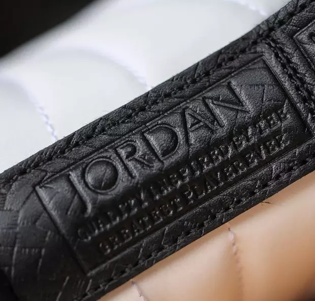 Air Jordan 12 Taxi Çin Yeni İl Paketi