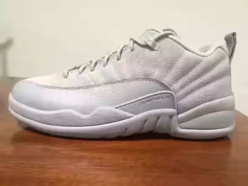 Air Jordan 12 Íseal 2017 Liath Navy Gorm Buí