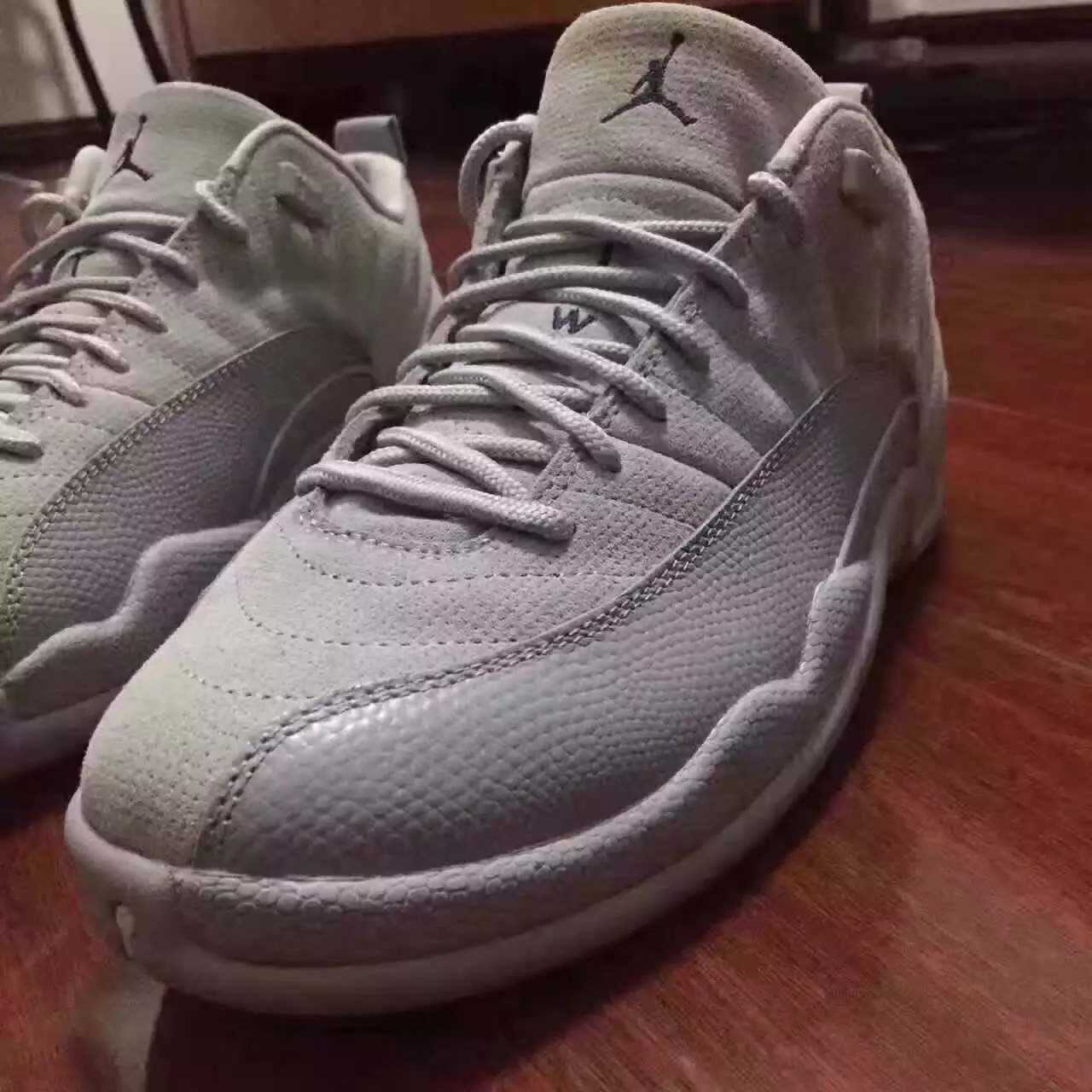 Air Jordan 12 Low 2017 Gris Marine Bleu Jaune