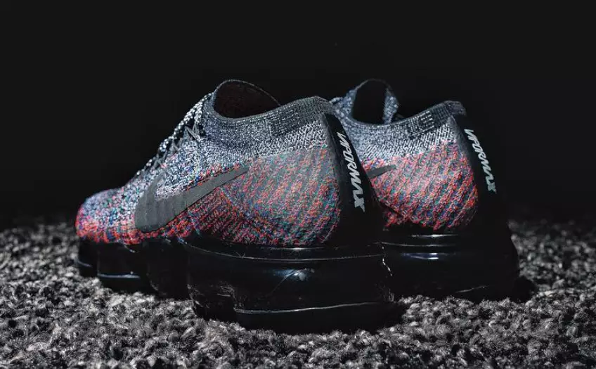 Nike Air VaporMax Negre Metallitzat Or Blau Lagoon 849558-015